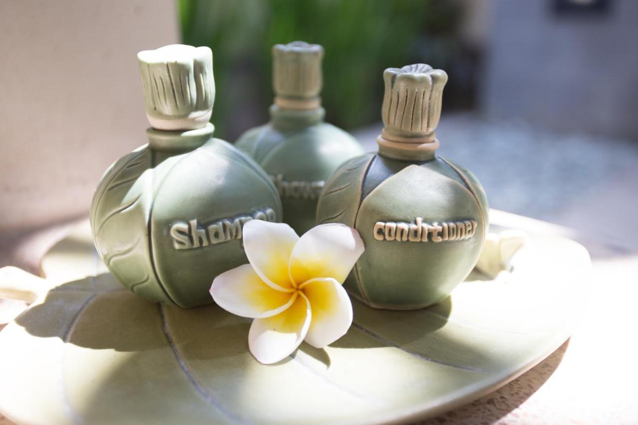 The Sanyas Suite Bali Seminyak Buitenkant foto